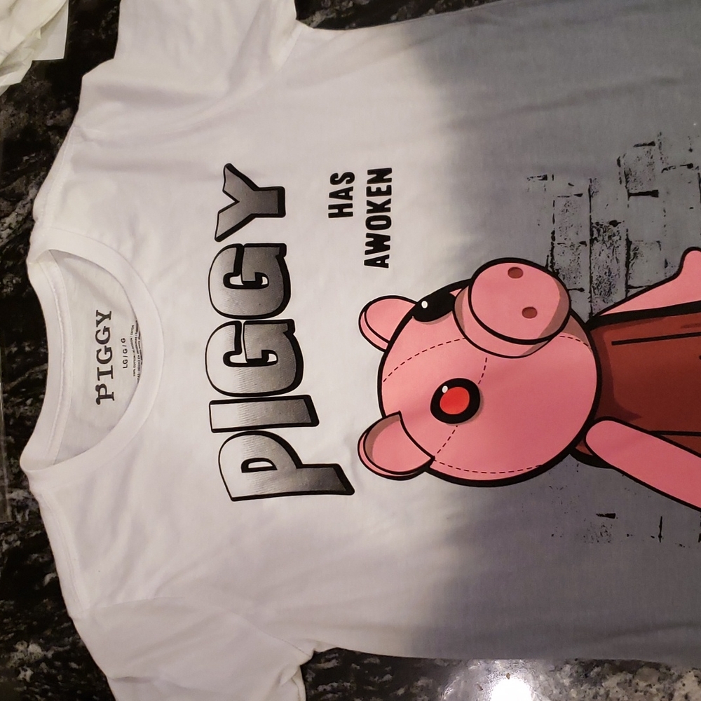 Piggy Tee